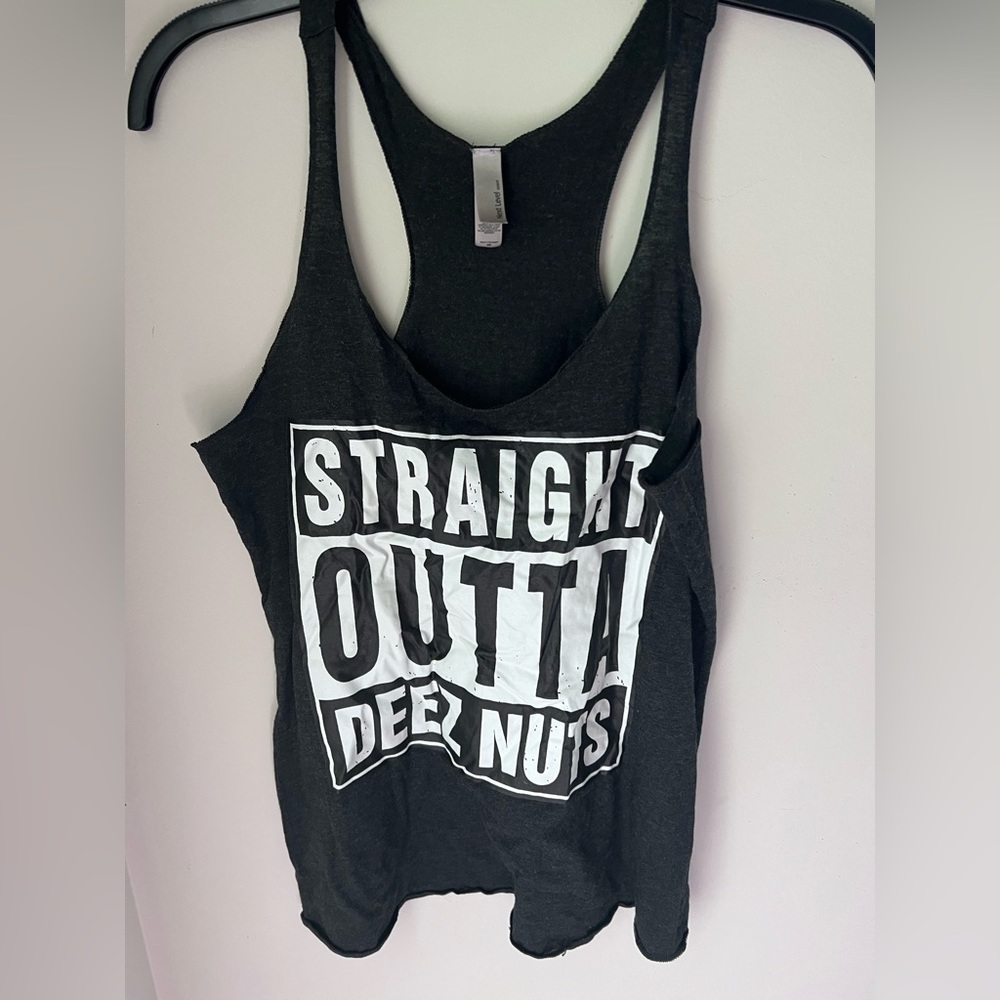 “Straight outta deez nuts” men or women tank top 😎 size medium